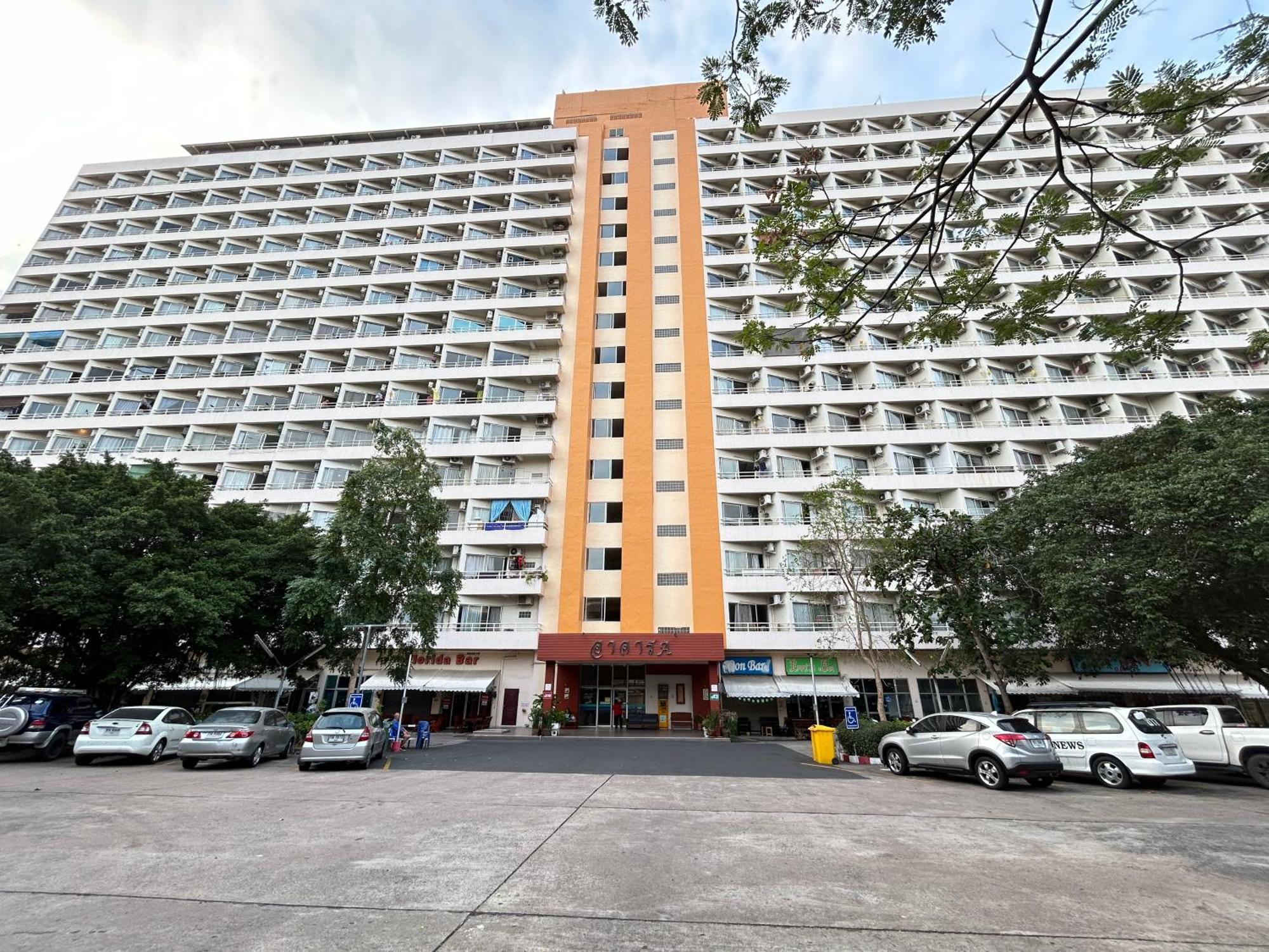Mina 美景公寓酒店 Pattaya Exterior photo